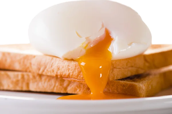 烤面包煮鸡蛋 — 图库照片