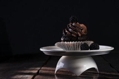 Bir cupcake kek stand