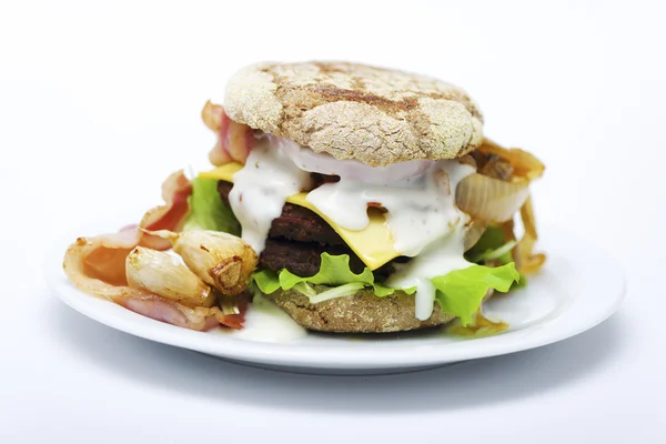 Cheeseburger with bacon — Stock Photo, Image