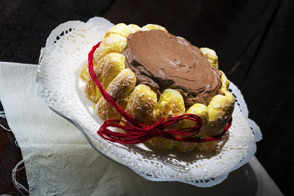 Čokoládový dort s pečivem — Stock fotografie
