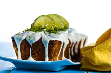 Ev yapımı limonlu kek