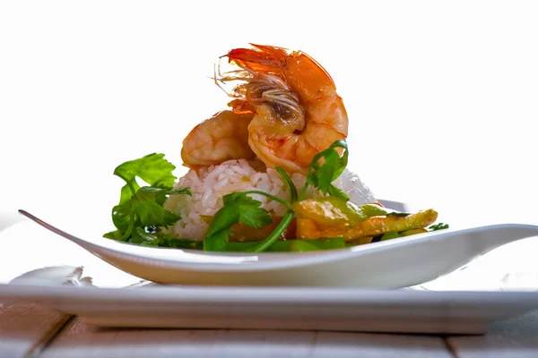 Shrimps rice and vegetables — Stock Photo, Image