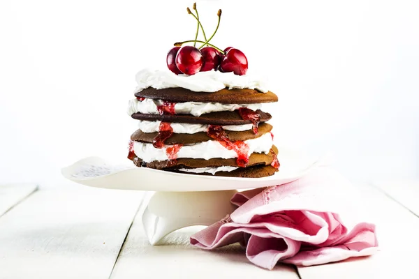 Chocolate cake with cherry — Stock Photo, Image