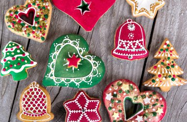 Noel gingerbread kalp şekli Sevgililer günü aşk kurabiyesi