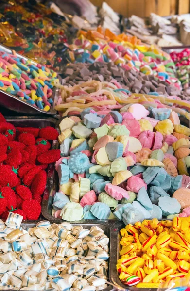 Dulces coloridos de confitería —  Fotos de Stock