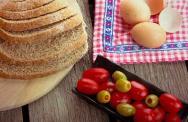 kiraz domates ve zeytin Kahvaltı