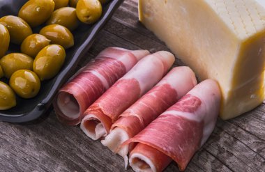 Zeytin Prosciutto jambonu peynir incelik