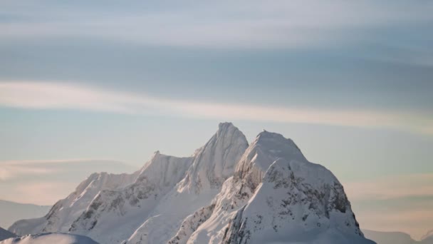 Antarktis is, snö isberg berg timelapse antenn. Ingen vild natur landskap. Klimatförändringar — Stockvideo