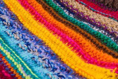 çizgili renkli yün doku
