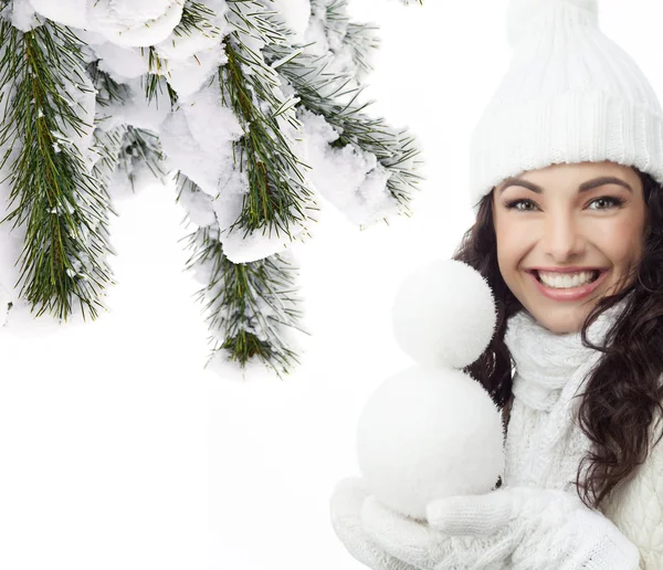 Árbol de Navidad de invierno de mujer cubierto de nieve — Foto de Stock