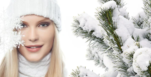 Meisje in winterkleding — Stockfoto