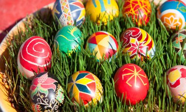 Paskalya yumurtaları bahar