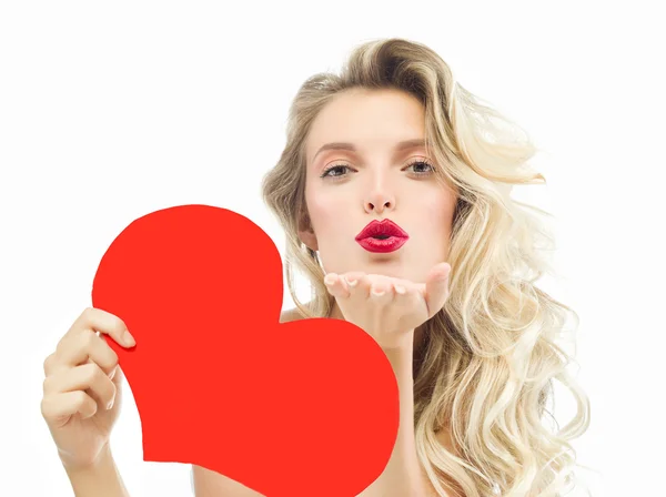 女性の美しさ赤いハート バレンタイン愛のキス — ストック写真