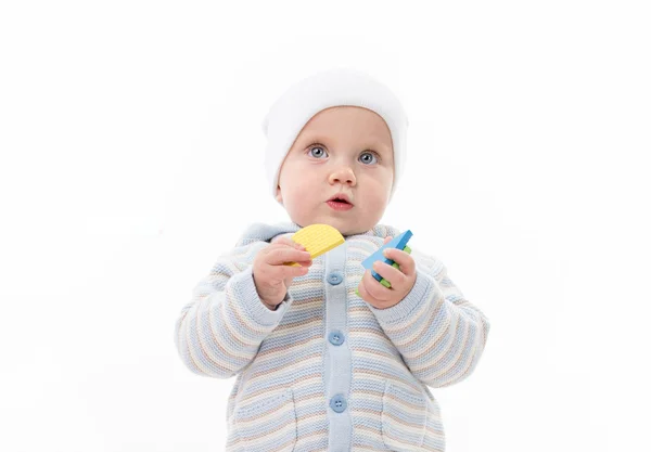 Niño pequeño bebé jugando con rompecabezas —  Fotos de Stock