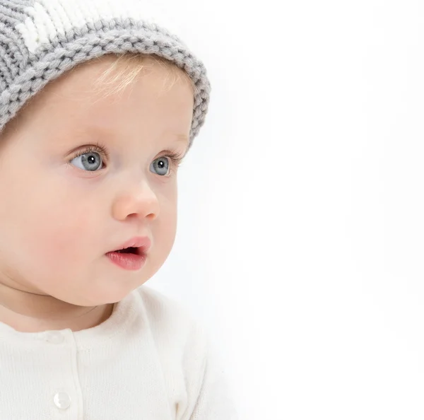 Kleine kind baby portret in hoed — Stockfoto