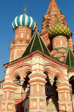 gün batımında kırmızı kare, Moskova (Rusya) hakkında Saint Basil Katedrali