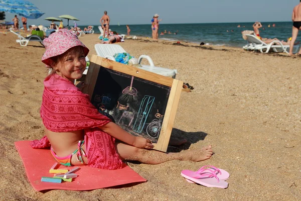 Little girl over the Black Sea — Stock Photo, Image