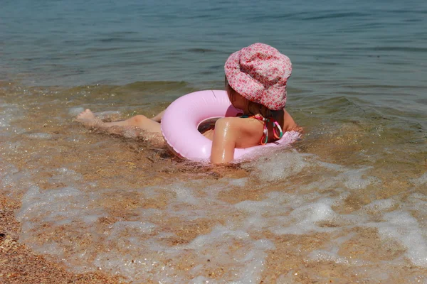 Little girl in panama swiming — Stock Photo, Image