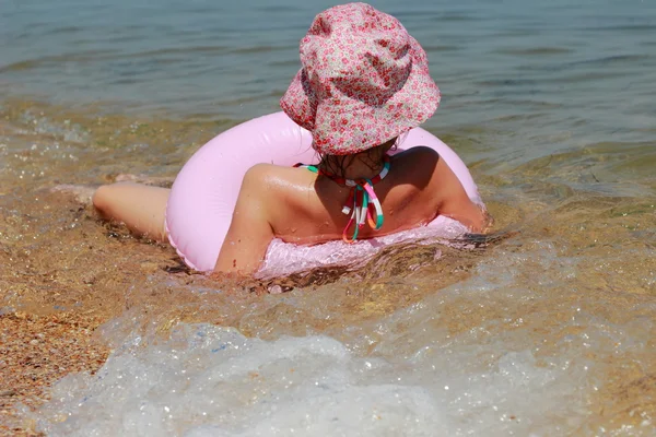 Little girl in panama swiming — Stock Photo, Image