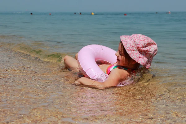 Little girl in panama swiming — Stock Photo, Image