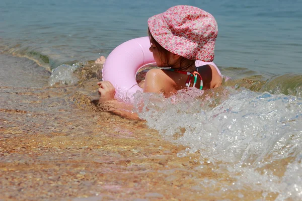 Little girl in panama swiming — Stock Photo, Image