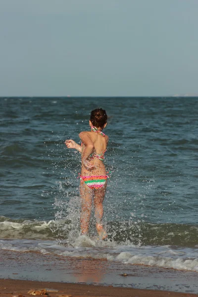 Little girl over the Black Sea — Stock Photo, Image