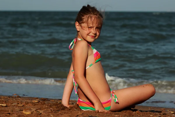 Girl over the Black Sea — Stock Photo, Image