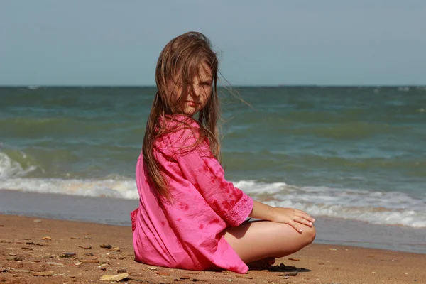 Little girl over the Black Sea — Stock Photo, Image