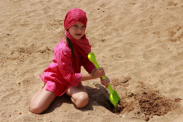 Bella bambina sul mare — Foto Stock