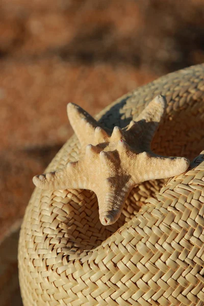 Outdoor Image Straw Hat Sea Starfish Sea Sand Background East — Stock Photo, Image