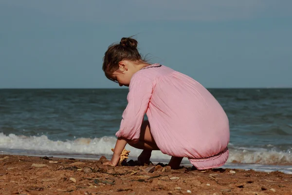 Imagen Aire Libre Hermosa Niña Jugando Sobre Playa Del Mar — Foto de Stock