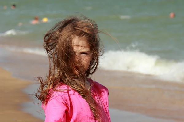 Menina bonito ao ar livre — Fotografia de Stock