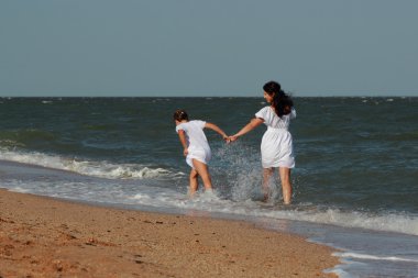 Anne ve kızı eğlenceli açık var