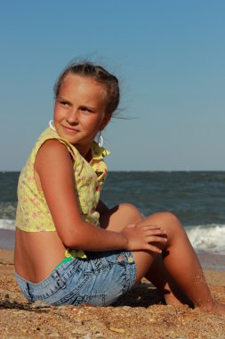 Genç model kameraya poz