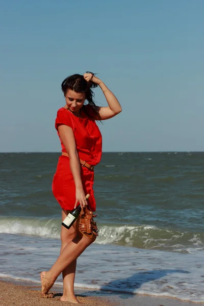 Beautiful Woman Walks Sea Side Wet Red Dress High Heels — Stock Photo, Image