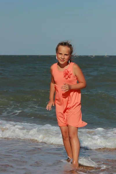 Young model posing on camera — Stock Photo, Image