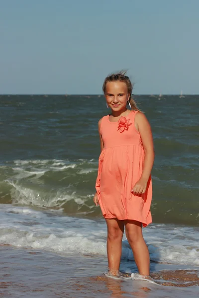 Young model posing on camera — Stock Photo, Image