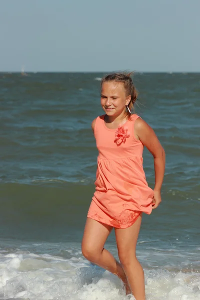 Young model posing on camera — Stock Photo, Image