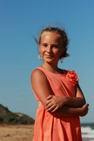 Little girl portrait outdoor — Stock Photo, Image