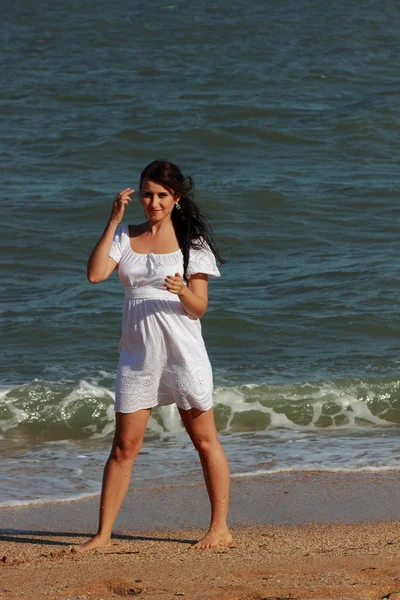 Sexig Ung Vit Kvinna Modell Poserar Över Svarta Havet Krim — Stockfoto