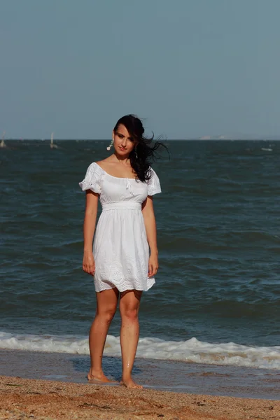 Sexy Joven Modelo Femenino Caucásico Posando Sobre Mar Negro Crimea — Foto de Stock