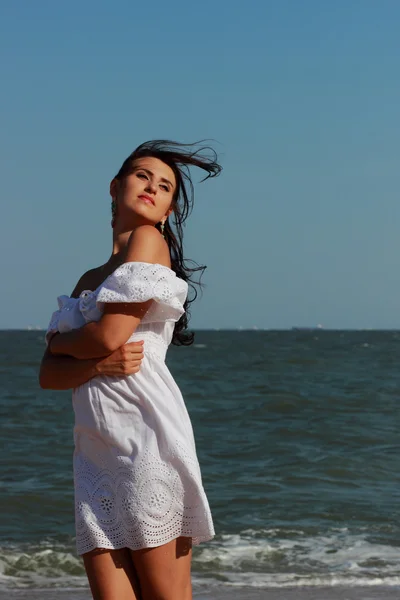 Sexy Joven Modelo Femenino Caucásico Posando Sobre Mar Negro Crimea — Foto de Stock