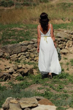 Antik şehirdeki Yunan kadın