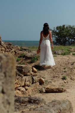 Antik şehirdeki Yunan kadın