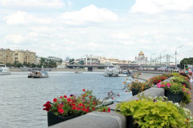 Şehir Parkı, Moskova çiçeklenir