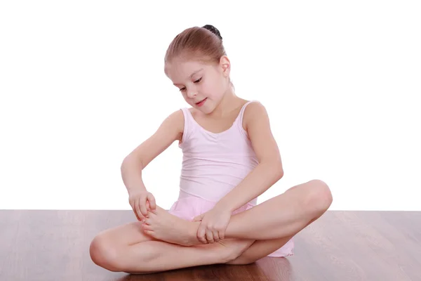 Lilla ballerina stretching — Stockfoto