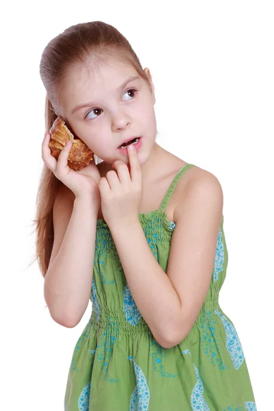 Girl with sea shell — Stock Photo, Image