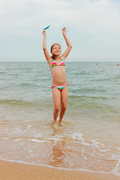 Menina pequena ao ar livre — Fotografia de Stock