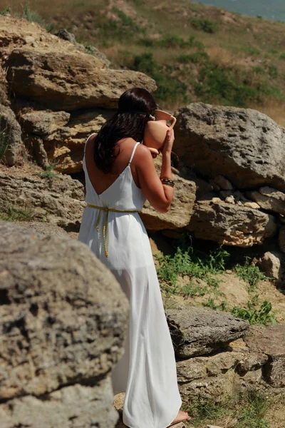 Charming Smiling Young Woman Greek Dress Holding Old Amphora Background — Stock Photo, Image