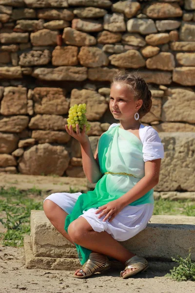 Cute Little Girl Beautiful Hair Long Tunic Holding Greek Amphora — Stock Photo, Image